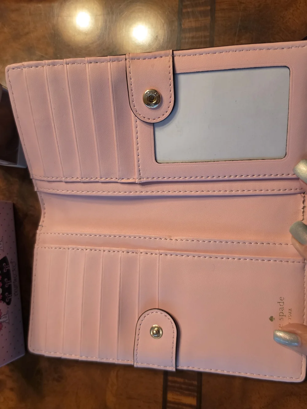 💗 NWOT Kate Spade Wallet + Beauty Bundle ✨